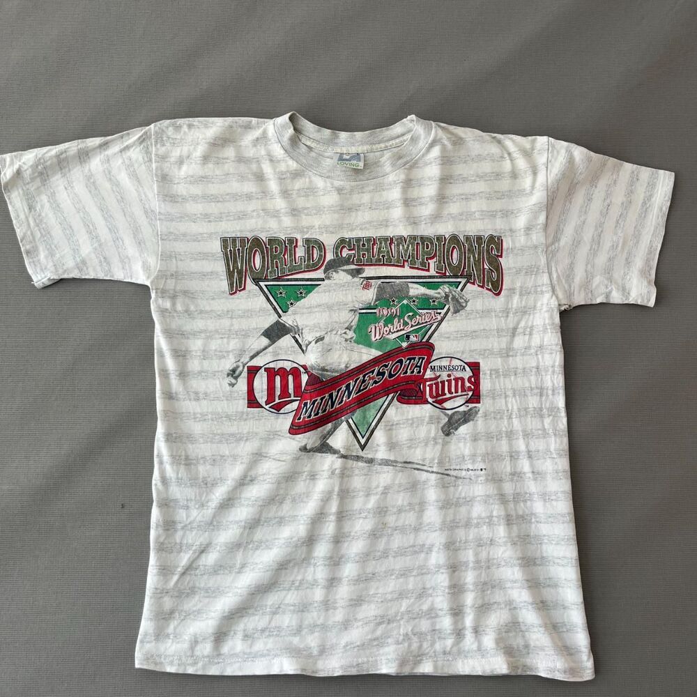 Unbranded Men's White and Grey T-shirt